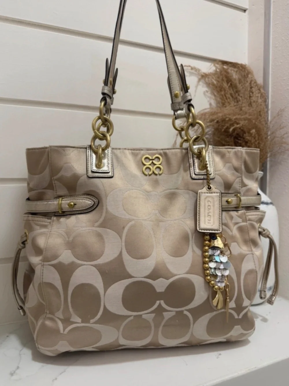 Vintage Coach Signature Op Art Tote – Champagne & Gold